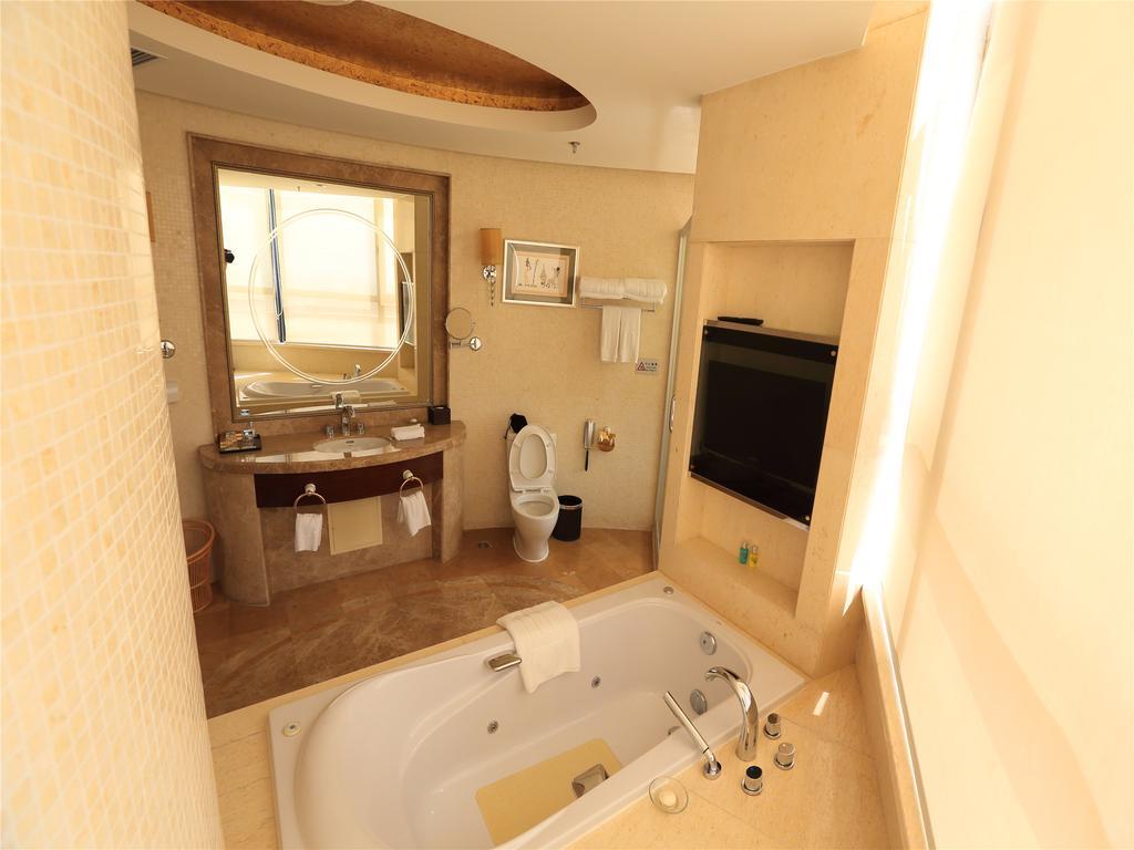 Golden Mountain International Hotel Laiyang Dış mekan fotoğraf